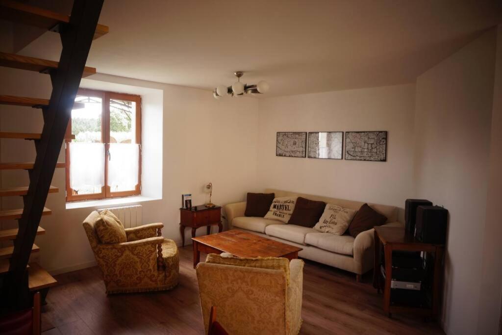 Belle Maison De Campagne Hénon Exteriér fotografie