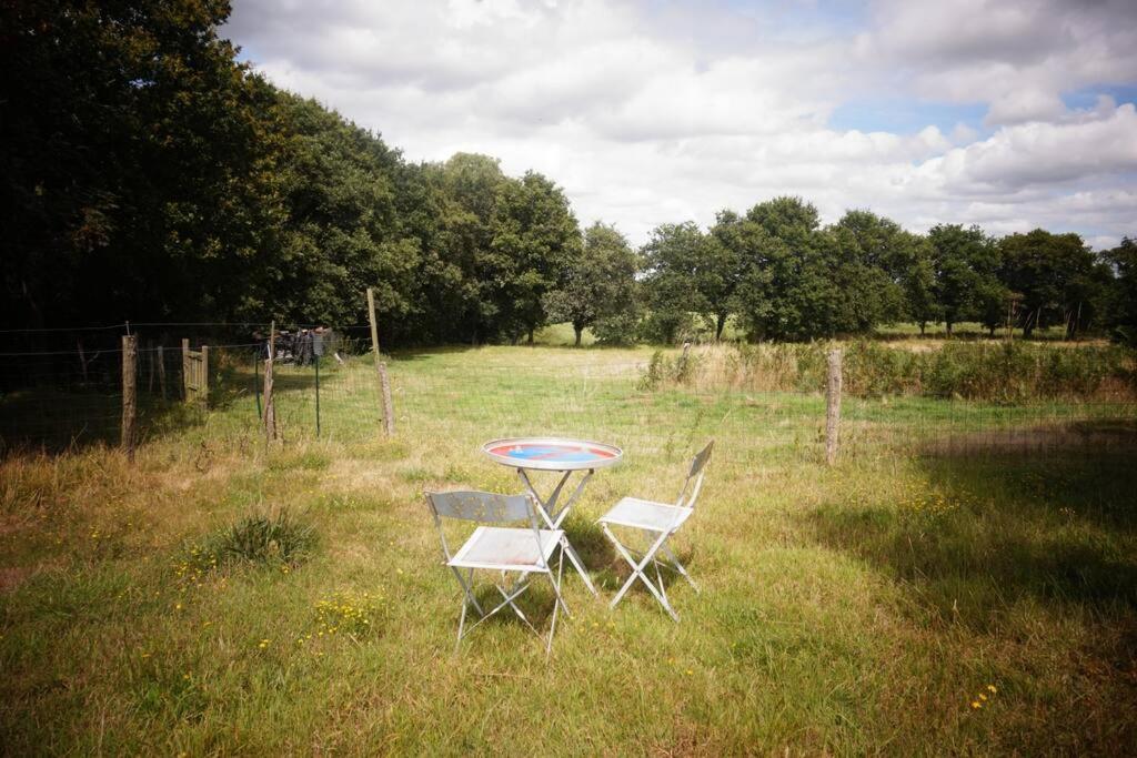 Belle Maison De Campagne Hénon Exteriér fotografie